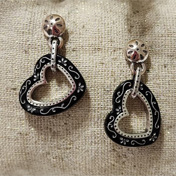 Brighton Metro Heart black and silver swirled heart‎ charm earrings - Picture 1 of 4